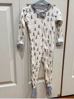 Burt's Bee’s Bundle of Gray Tree Print Footie Pajama & Farm Animal Print 18M